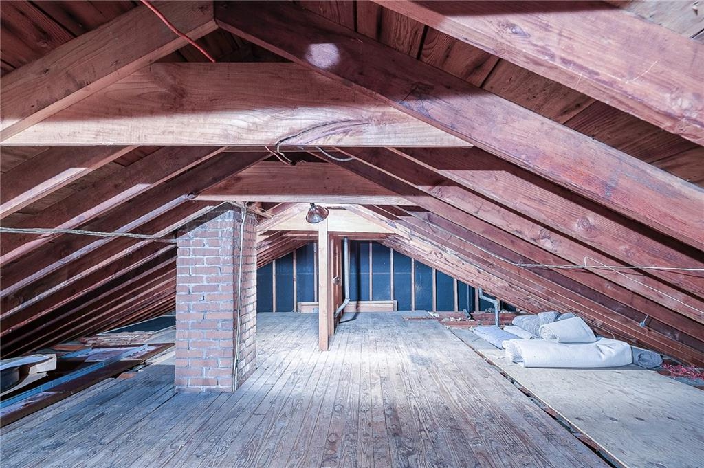 2618 New England Road West Mifflin, PA 15122 - Photo 25 of 25 a view of a backyard with sitting area