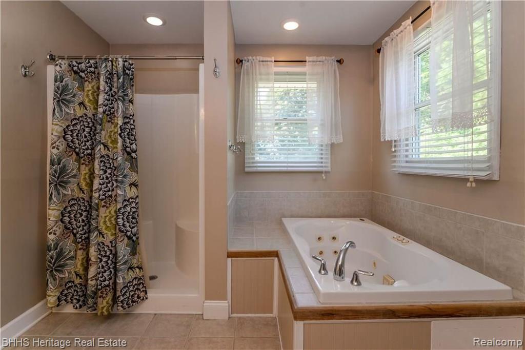303 Byron Road Howell, MI 48843 - Photo 21 of 36