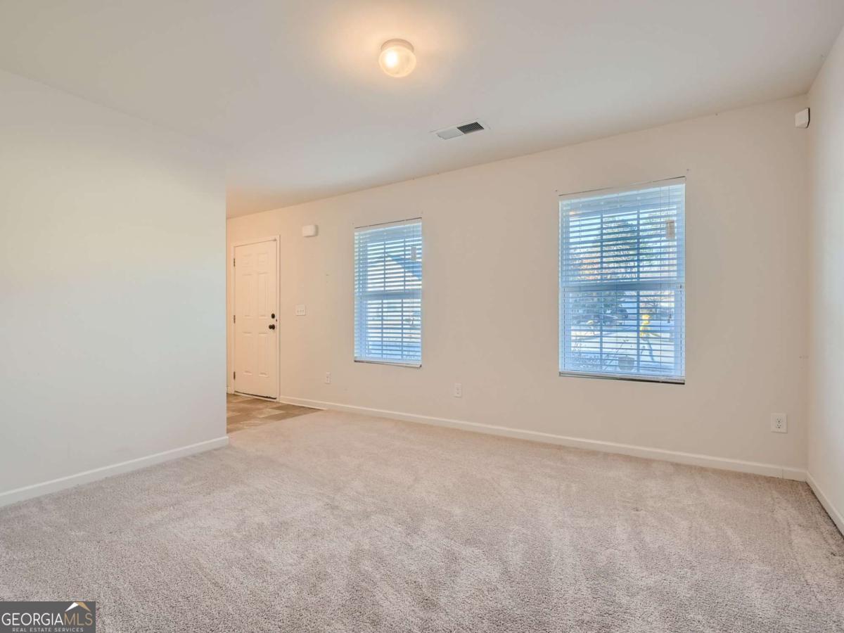 2352 Creel Road Atlanta, GA 30349 - Photo 4 of 11