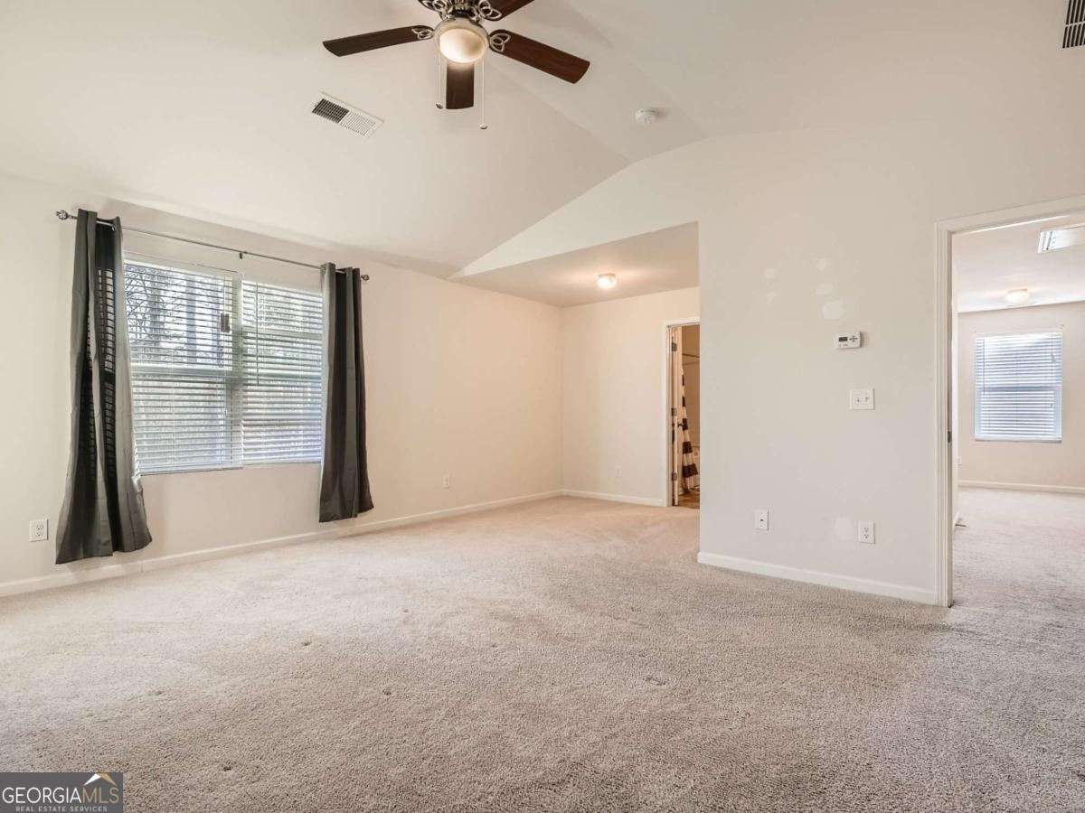 2352 Creel Road Atlanta, GA 30349 - Photo 5 of 11