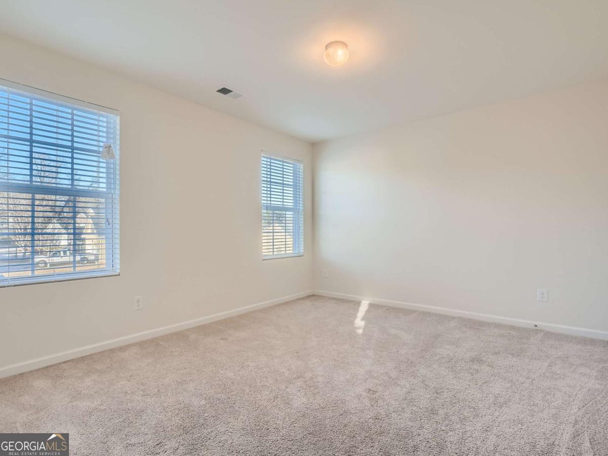 2352 Creel Road Atlanta, GA 30349 - Photo 9 of 11