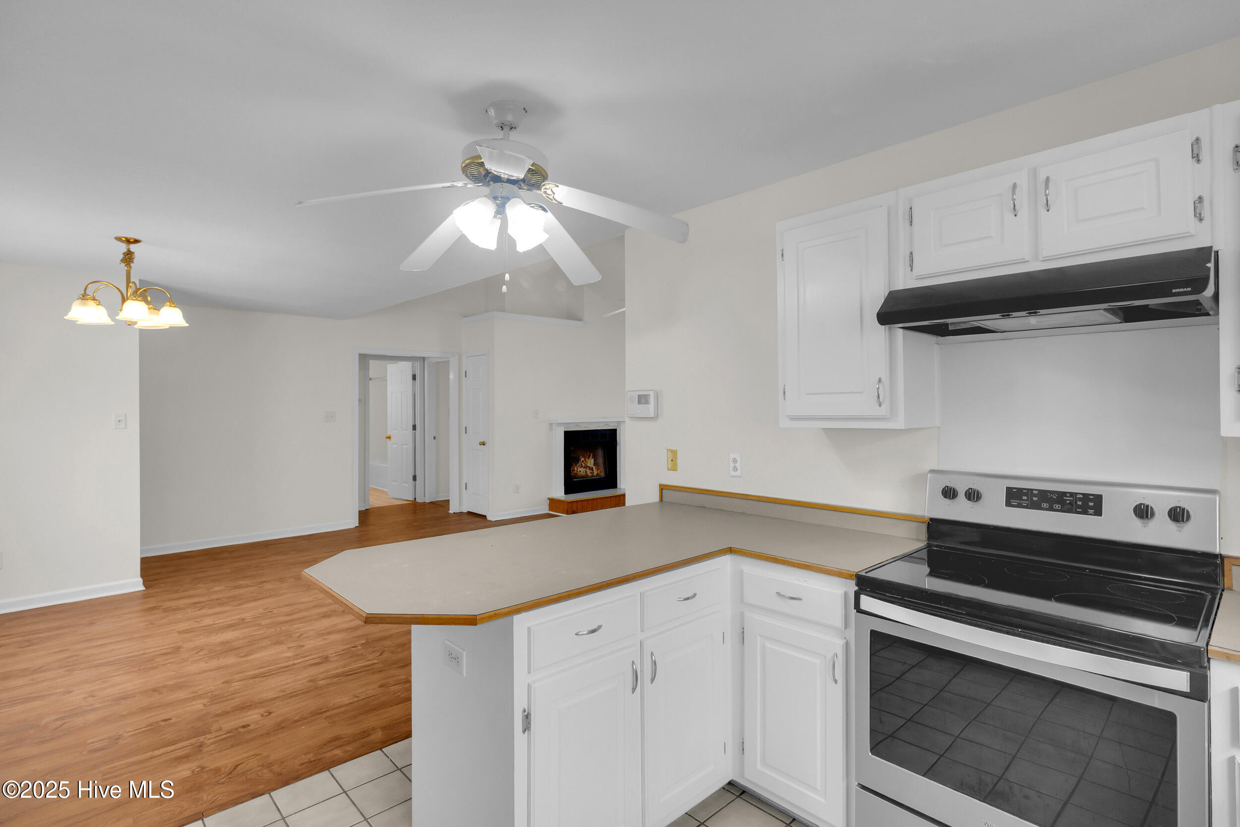 108 Luke Court New Bern, NC 28560 - Photo 7 of 19 7_img_9732