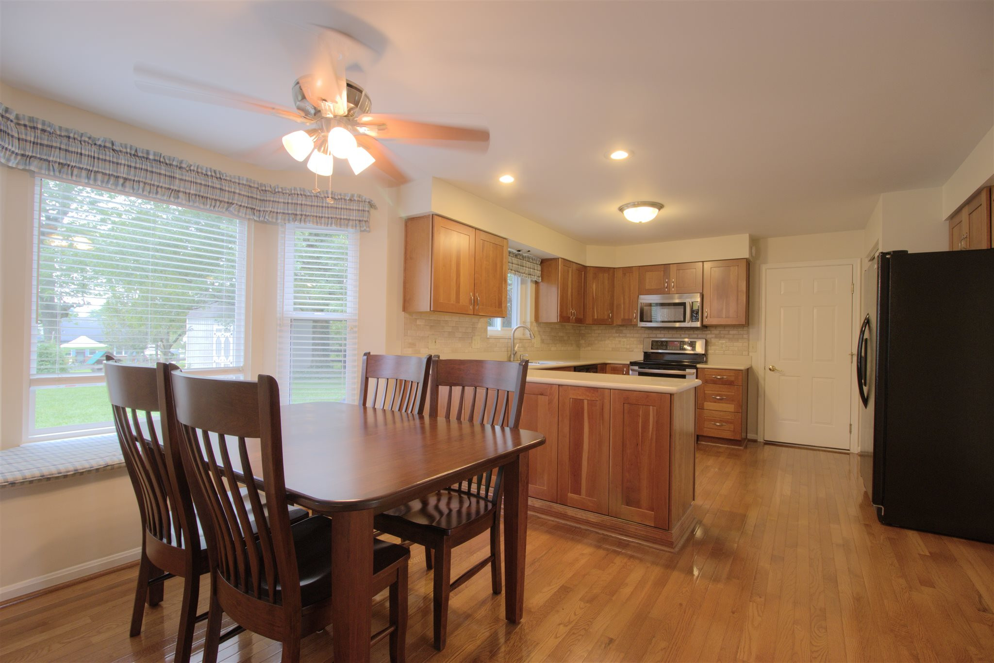 1302 Cayton Road Florence, KY 41042 - Photo 5 of 35 Gallery Image 5