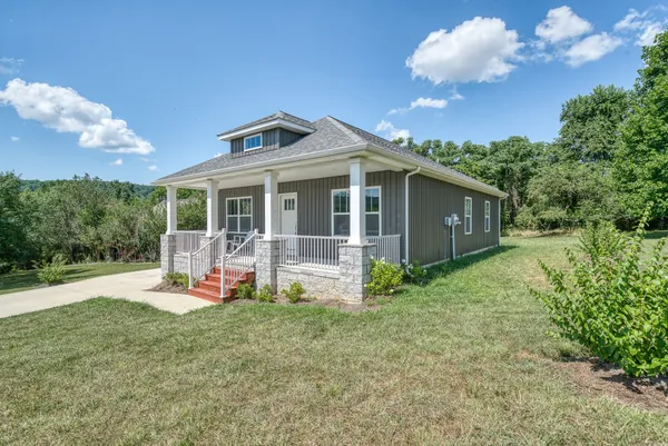 $284,000 | 177 Hidden River Avenue, Sparta, TN 38583
