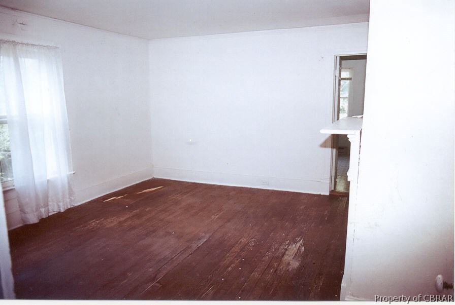 211 Dunnsville Road Dunnsville, VA 22454 - Photo 11 of 22 Bedroom