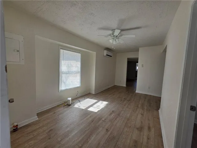 $222,000 | 1122 South Pearl Street, Independence, MO 64050