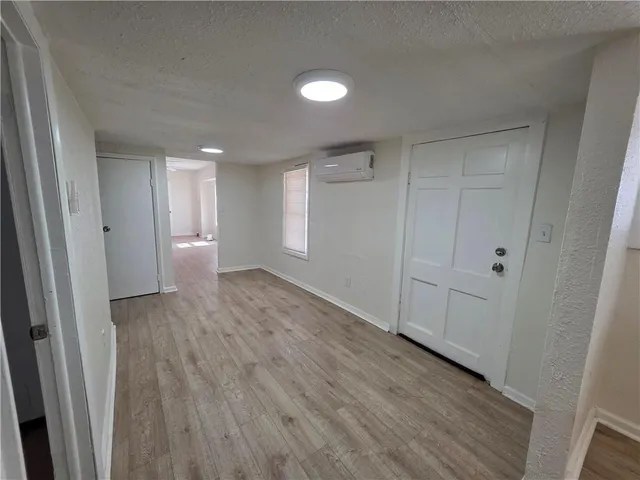 $222,000 | 1122 South Pearl Street, Independence, MO 64050