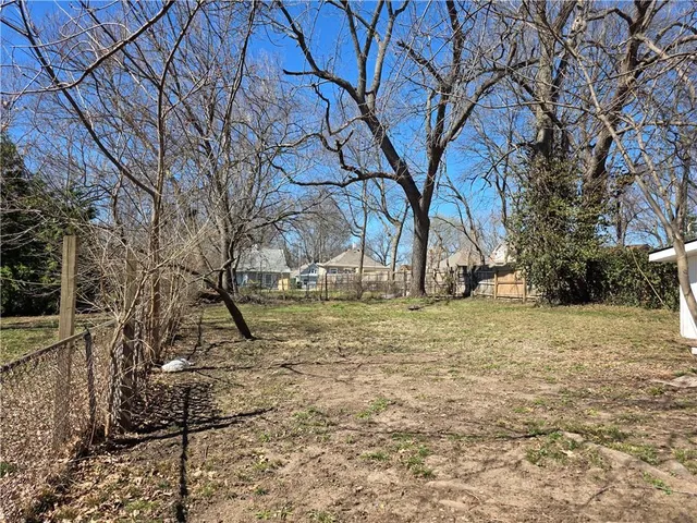 $222,000 | 1122 South Pearl Street, Independence, MO 64050