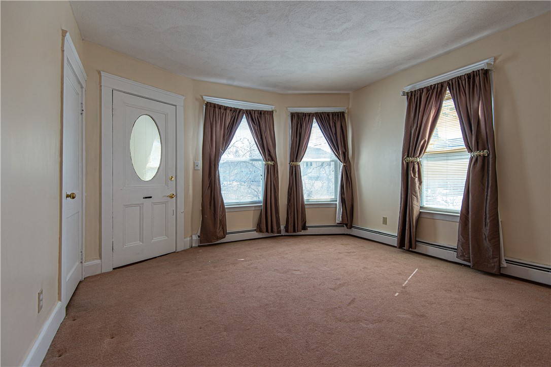 34 Tweed Street Pawtucket, RI 02861 - Photo 12 of 26