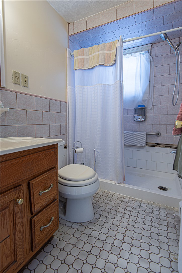 34 Tweed Street Pawtucket, RI 02861 - Photo 16 of 26