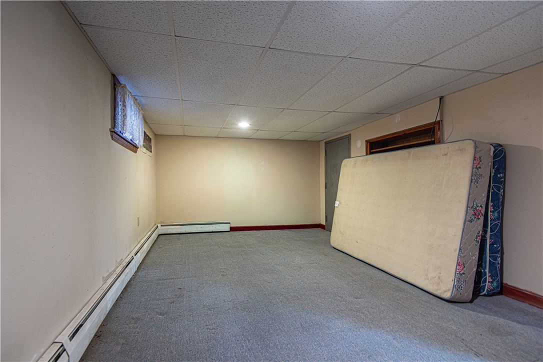 34 Tweed Street Pawtucket, RI 02861 - Photo 20 of 26