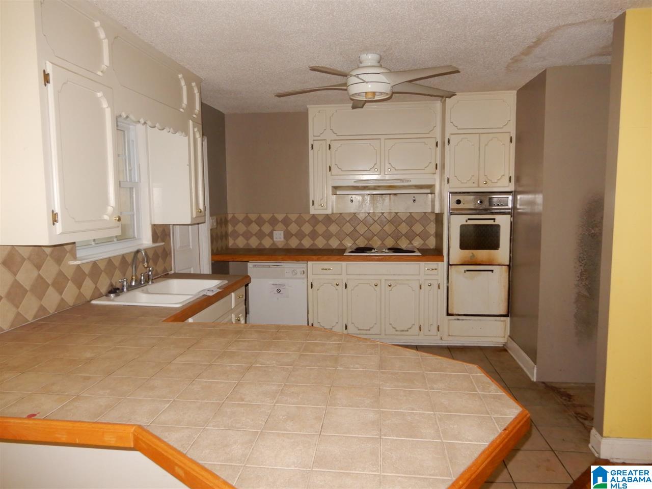 1431 Fairmont Road Sylacauga, AL 35150 - Photo 4 of 11