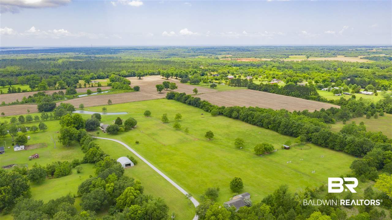 16749 Old Pierce Road Fairhope, AL 36532 - Photo 4 of 48