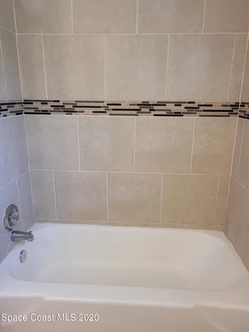 $2,450 | 435 South Courtenay Parkway, Merritt Island, FL 32952