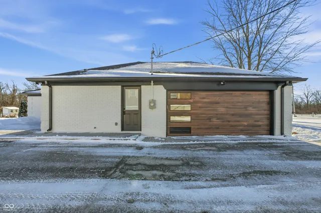 $464,900 | 663 South County Road 75 West, Danville, IN 46122