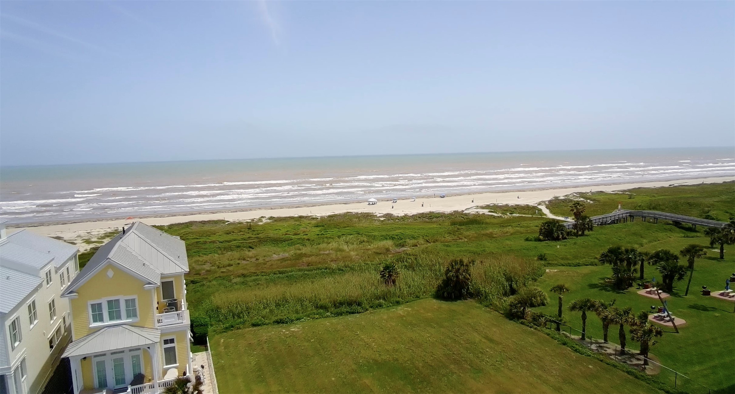 810 Ramsar Road Galveston, TX 77550 - Photo 2 of 11