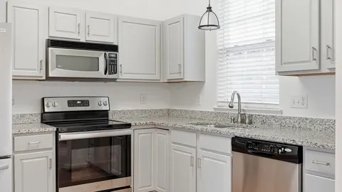 $365,000 | 7277 Charlotte Pike, Unit 203, Nashville, TN 37209