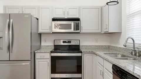 $365,000 | 7277 Charlotte Pike, Unit 203, Nashville, TN 37209