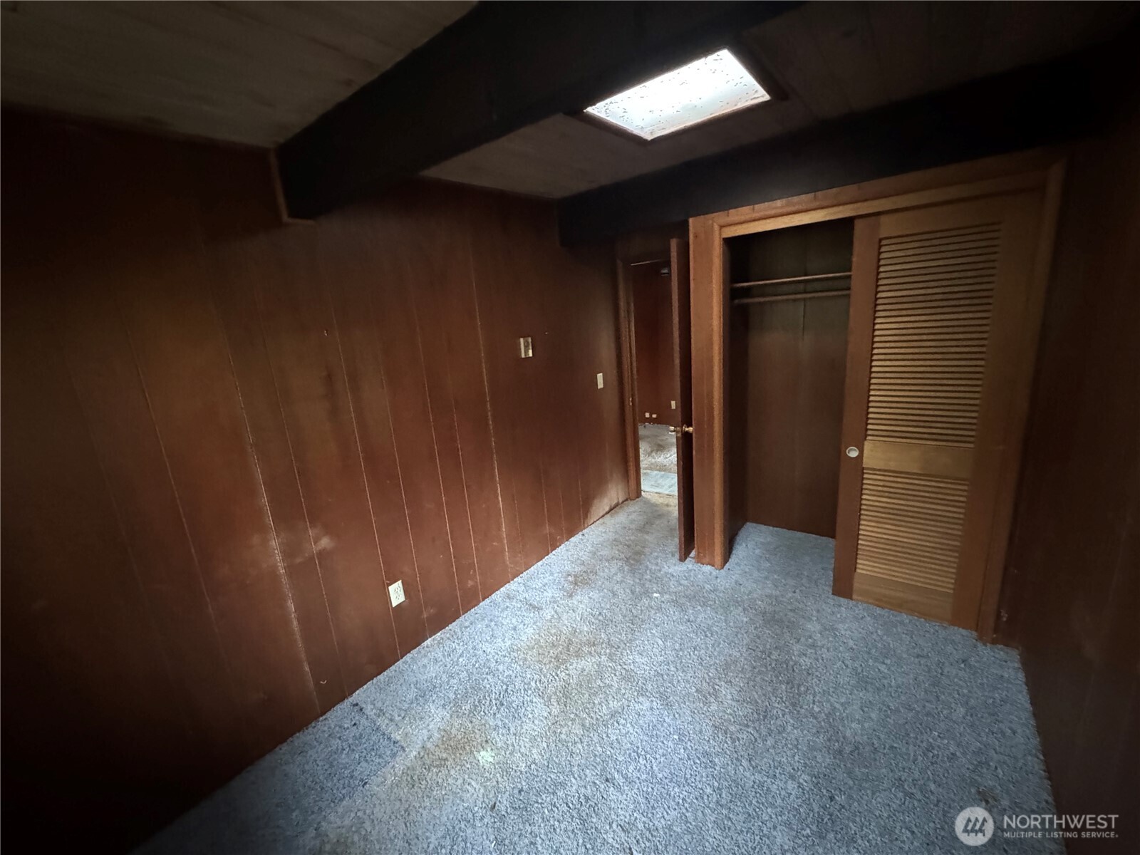 1284 Dines Point Road Greenbank, WA 98253 - Photo 18 of 39 wooden floor in an empty room