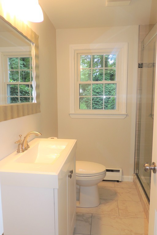 44 Brewster Road West Springfield, MA 01089 - Photo 12 of 30 Gallery Image 12
