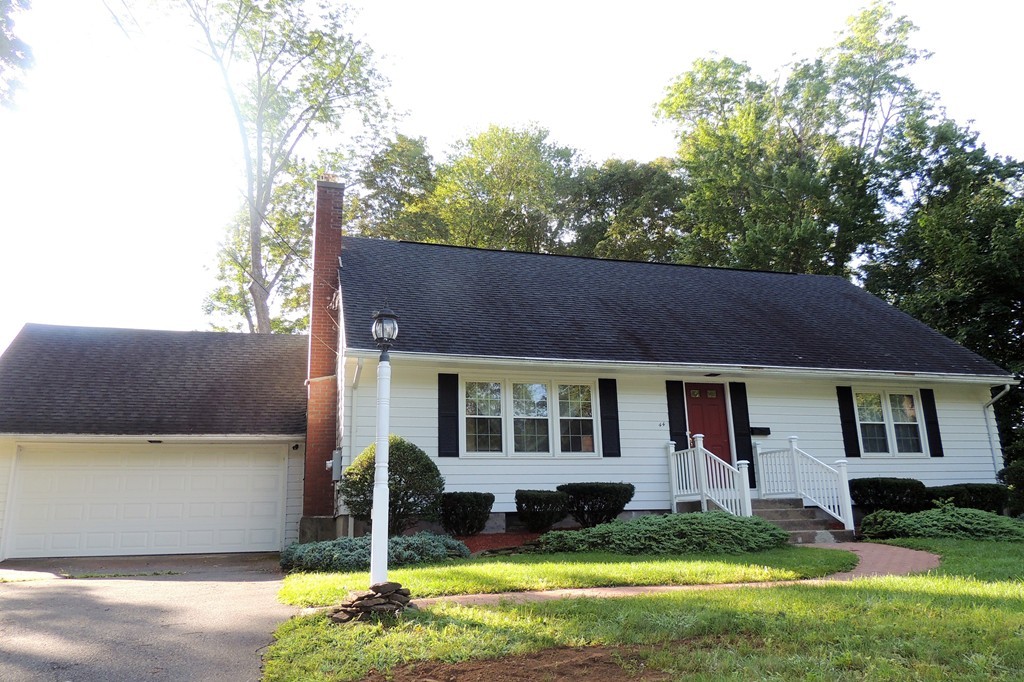 44 Brewster Road West Springfield, MA 01089 - Photo 2 of 30 Gallery Image 2