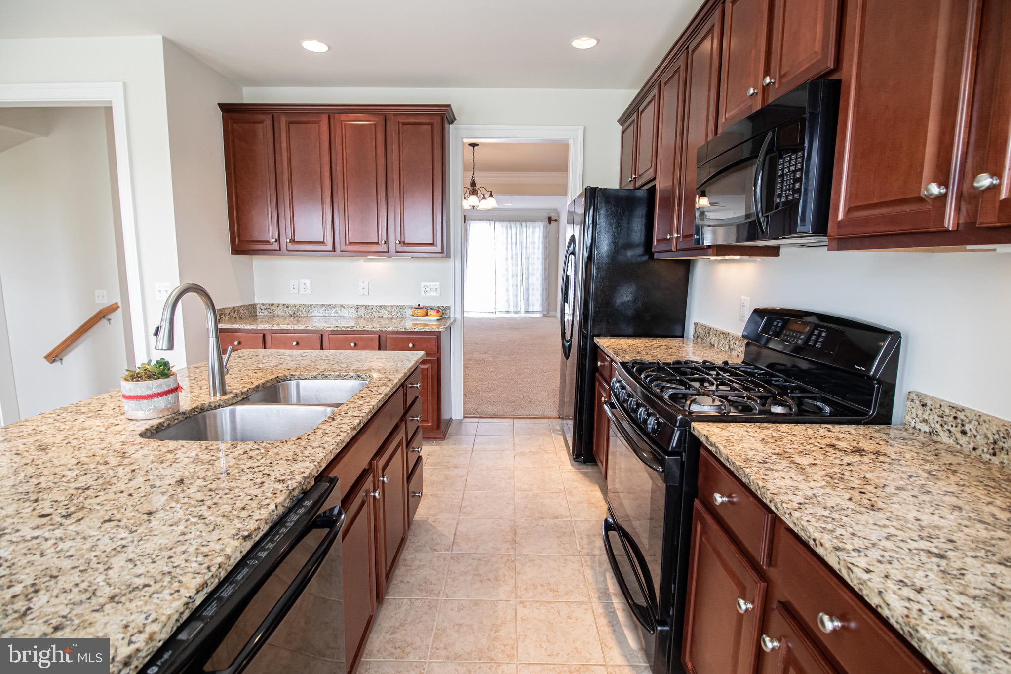 22275 Rampsbeck Terrace Ashburn, VA 20148 - Photo 11 of 52