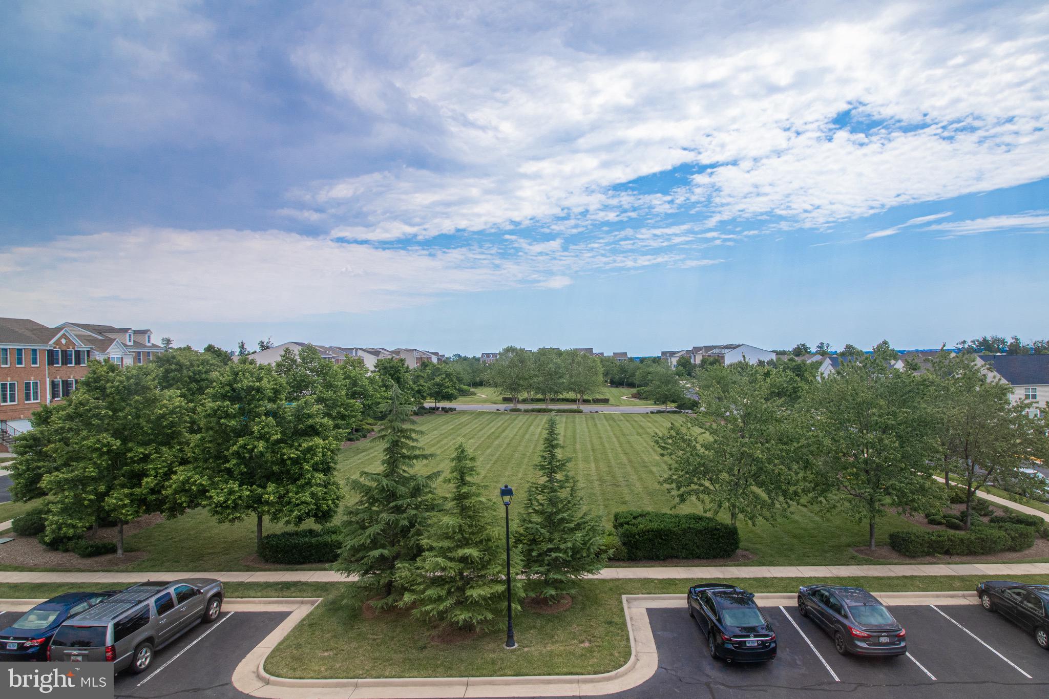 22275 Rampsbeck Terrace Ashburn, VA 20148 - Photo 3 of 52