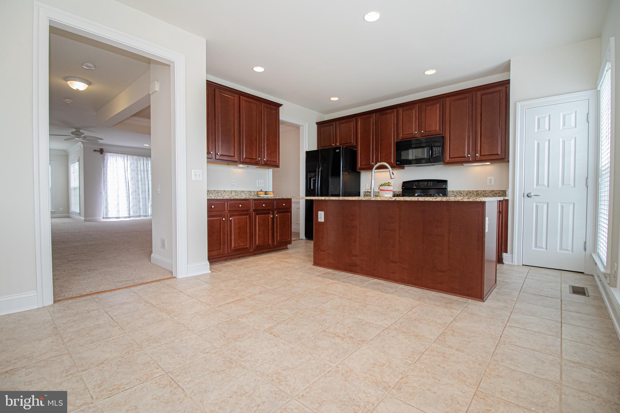 22275 Rampsbeck Terrace Ashburn, VA 20148 - Photo 8 of 52