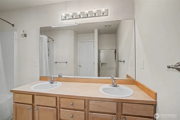 $649,000 | 6528 Elizabeth Avenue Southeast, Auburn, WA 98092