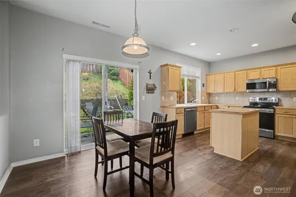 $649,000 | 6528 Elizabeth Avenue Southeast, Auburn, WA 98092