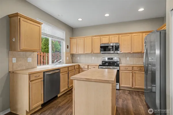 $649,000 | 6528 Elizabeth Avenue Southeast, Auburn, WA 98092