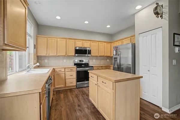 $649,000 | 6528 Elizabeth Avenue Southeast, Auburn, WA 98092