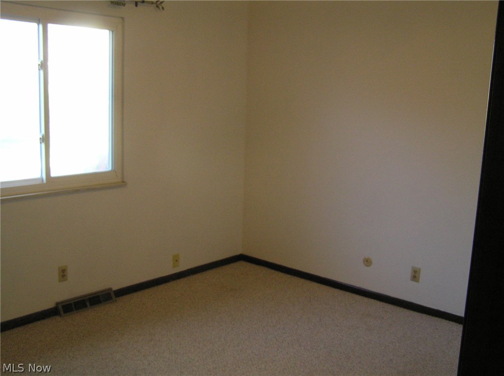 833 Ewart Road Akron, OH 44312 - Photo 14 of 25