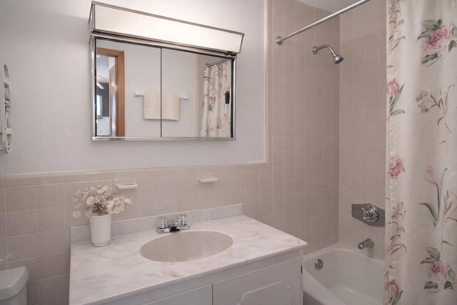 174 Upper County Road, Unit 22 Dennis Port, MA 02639 - Photo 4 of 15 Bathroom