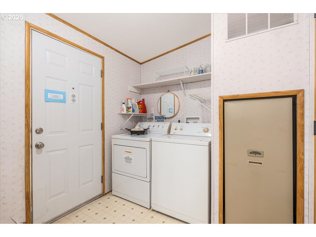 78527 Point Adams Road Clatskanie, OR 97016 - Photo 28 of 46 a room with storage and utility