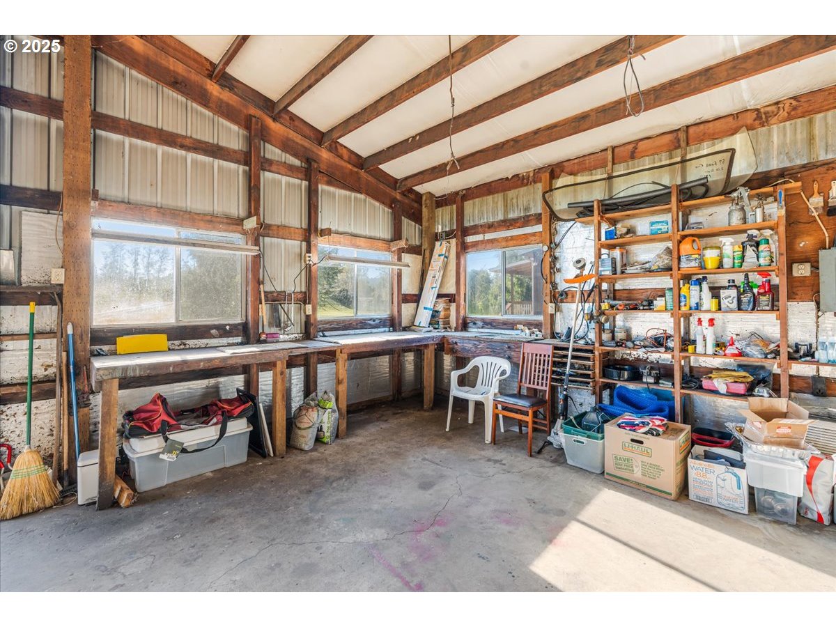 78527 Point Adams Road Clatskanie, OR 97016 - Photo 34 of 46 a view of railway station with sitting area