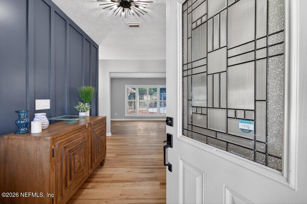 3389 Hermitage Road East Jacksonville, FL 32277 - Photo 6 of 37 hermitage foyer