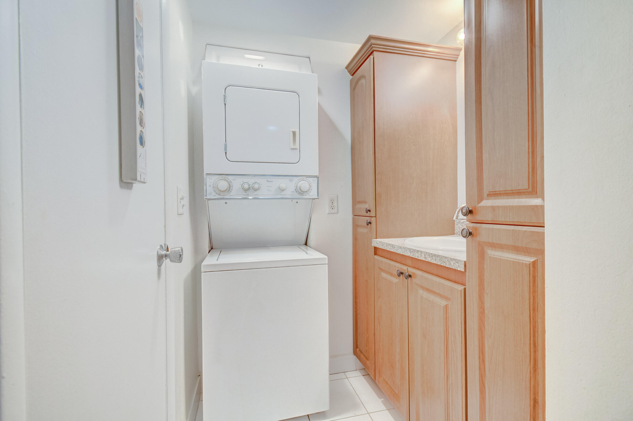 61 Capri B Delray Beach, FL 33484 - Photo 12 of 46 40_dsc_2129_30_31_32_33