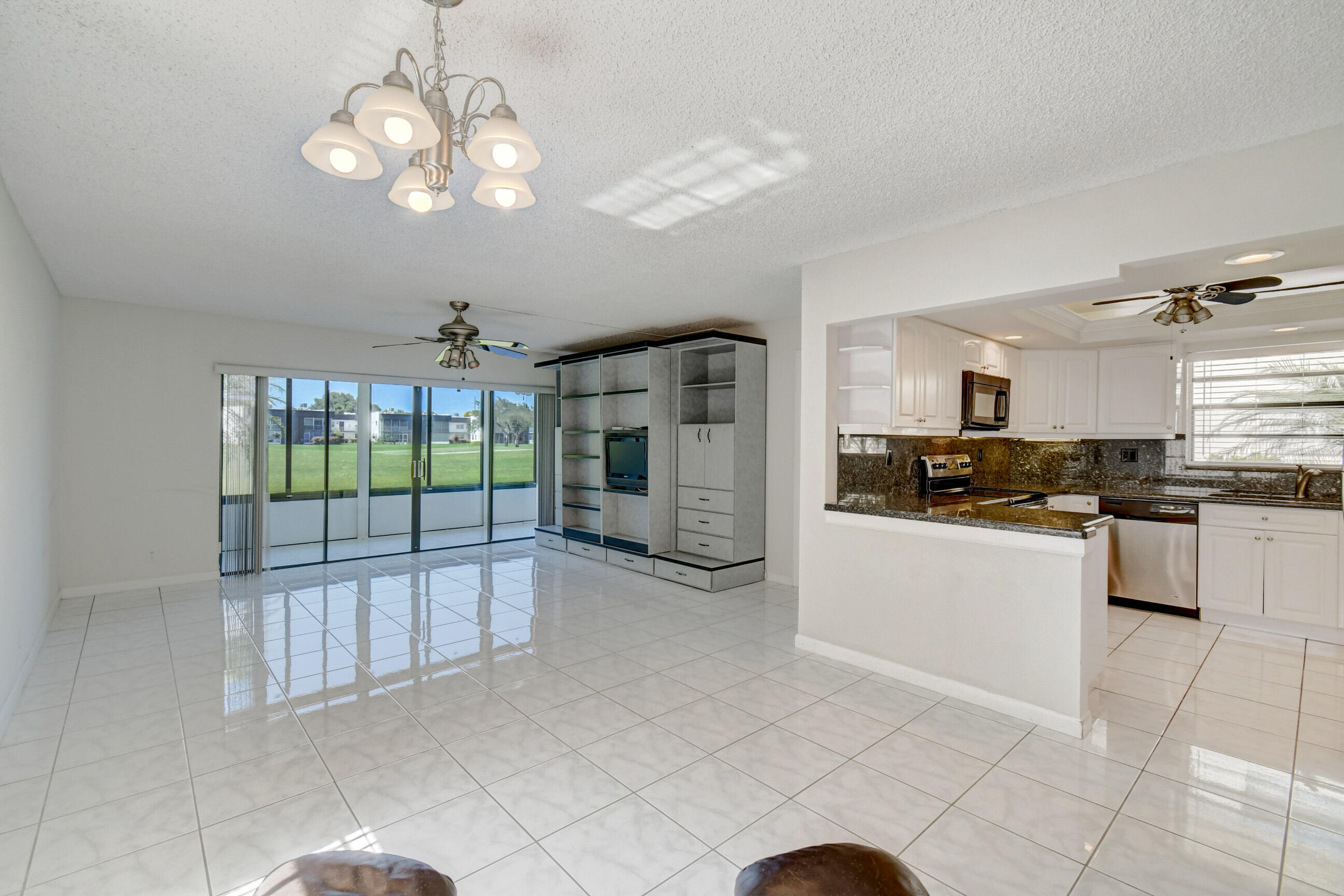 61 Capri B Delray Beach, FL 33484 - Photo 16 of 46 12_dsc_1864_5_6_7_8