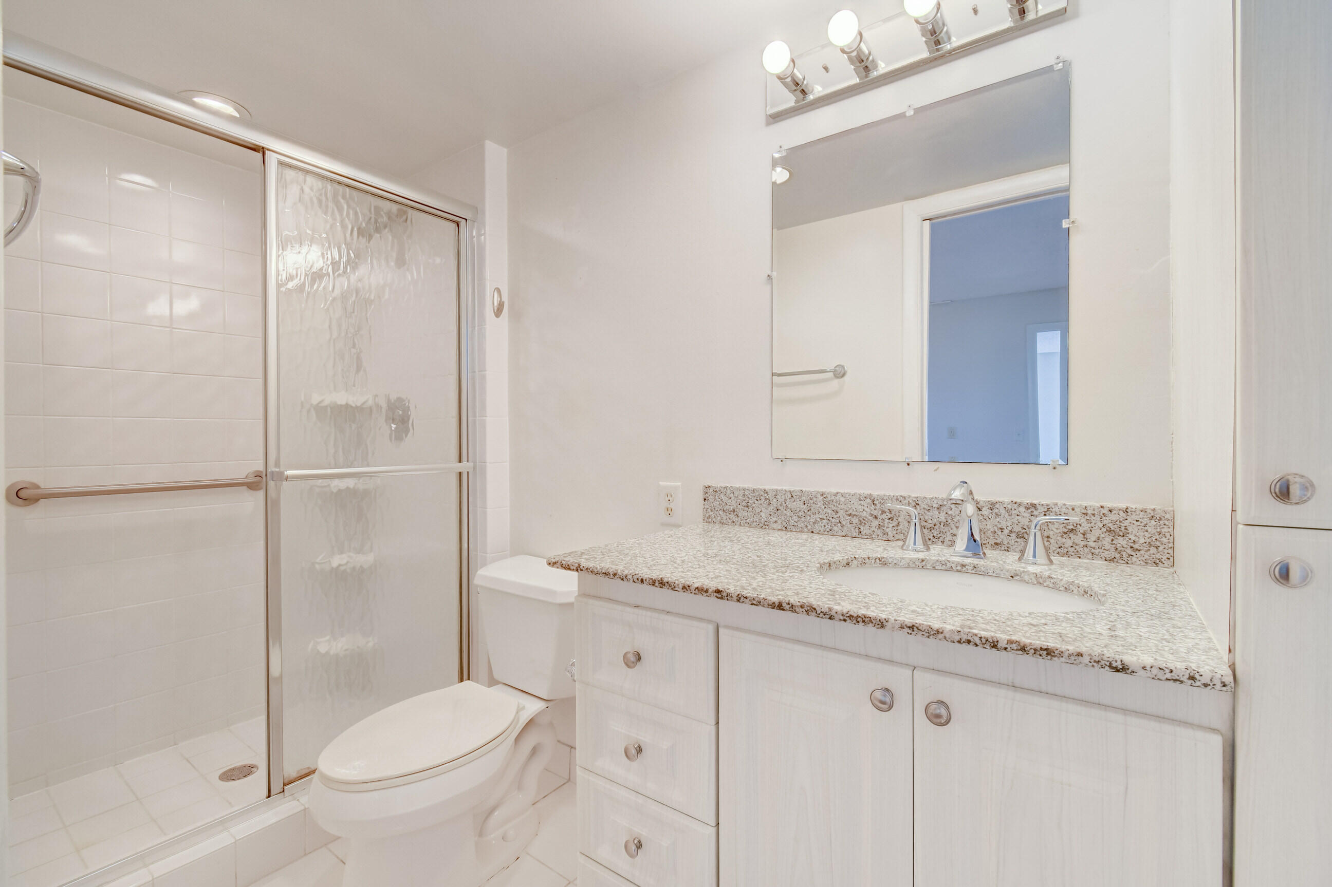 61 Capri B Delray Beach, FL 33484 - Photo 9 of 46 32_dsc_2054_5_6_7_8