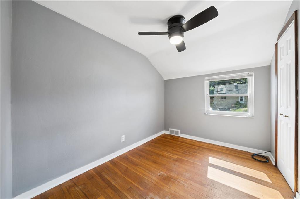 711 Jane Street Pittsburgh, PA 15239 - Photo 14 of 27 A highly versatile space that is perfect for a home office, guest room, or creative studio.