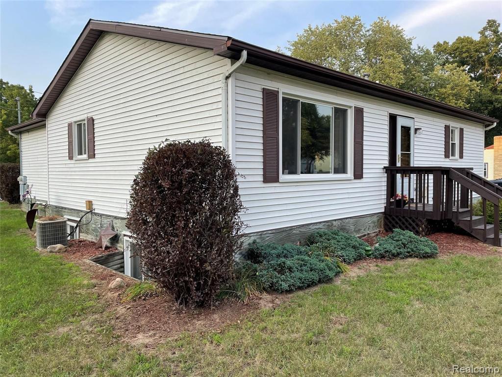 9154 West Frances Road Flushing, MI 48433 - Photo 3 of 39