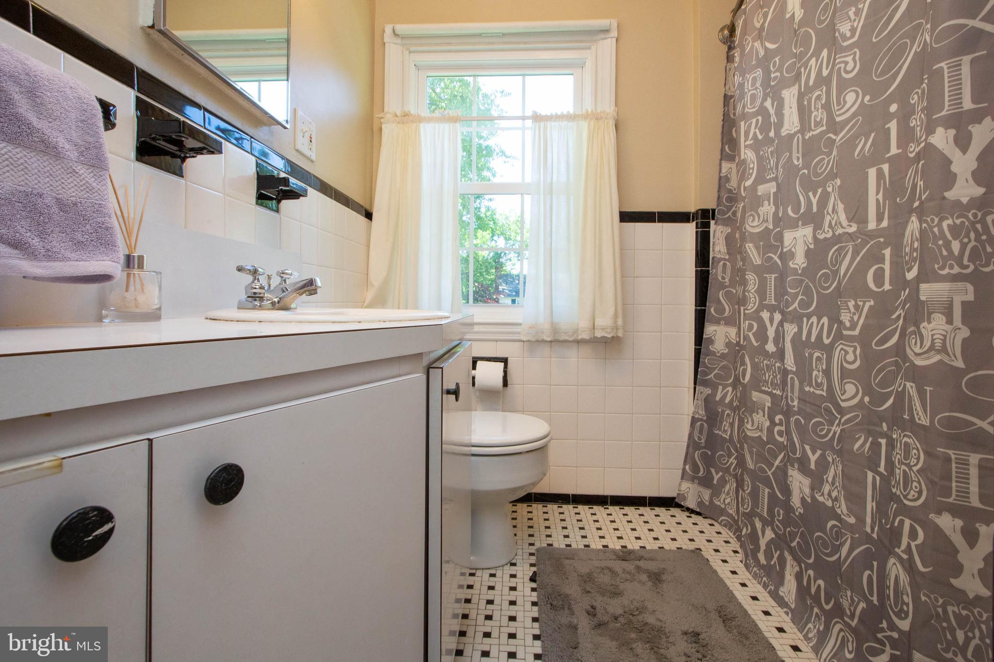 110 Cedarcroft Road Baltimore, MD 21212 - Photo 19 of 33 Full Bath
