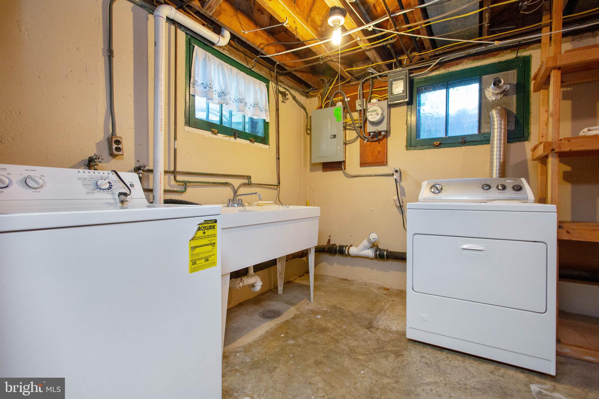110 Cedarcroft Road Baltimore, MD 21212 - Photo 24 of 33 Laundry Area