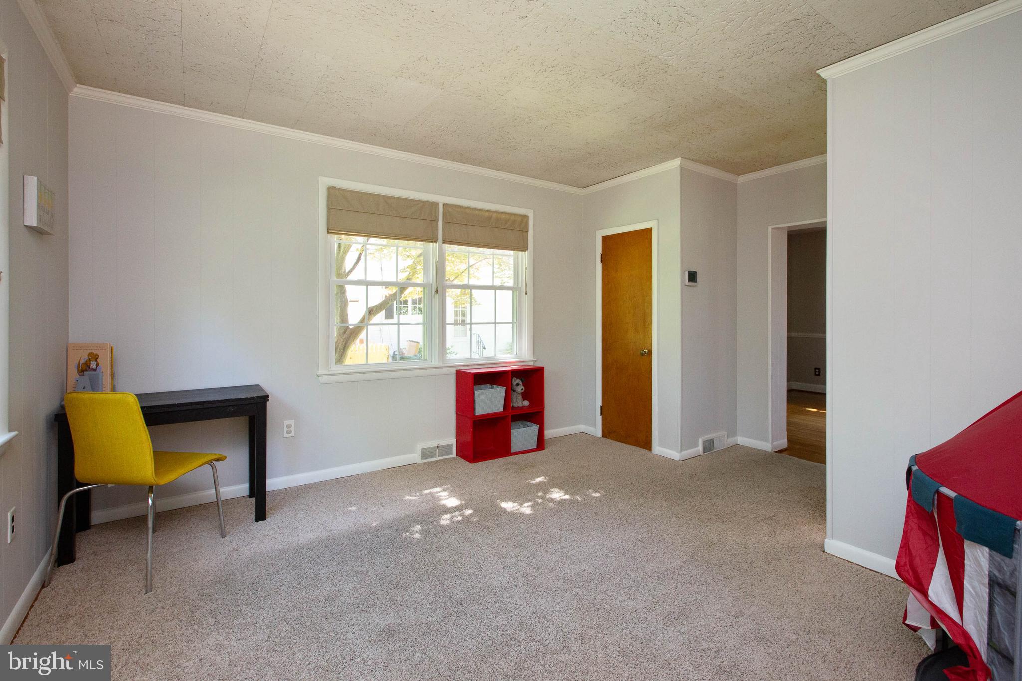 110 Cedarcroft Road Baltimore, MD 21212 - Photo 7 of 33 Family Room on main level