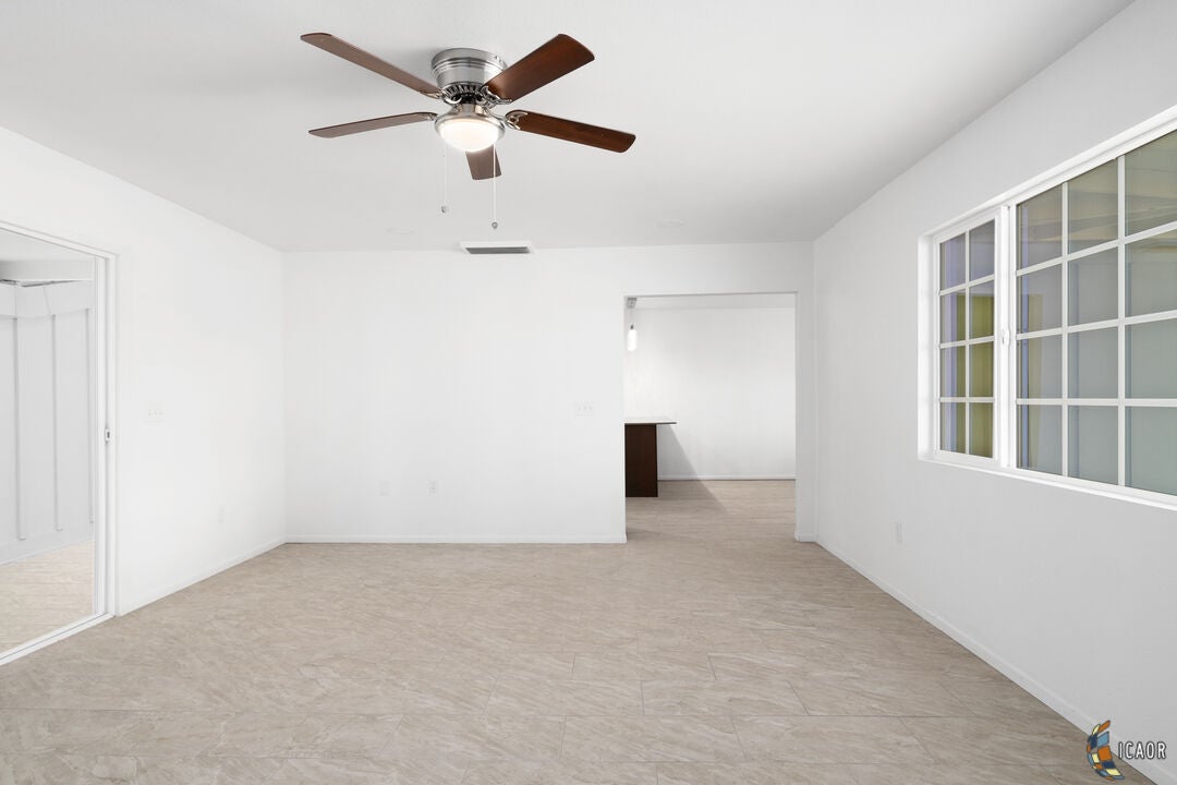 1885 Derrick Road El Centro, CA 92243 - Photo 12 of 29 Gallery Image 12