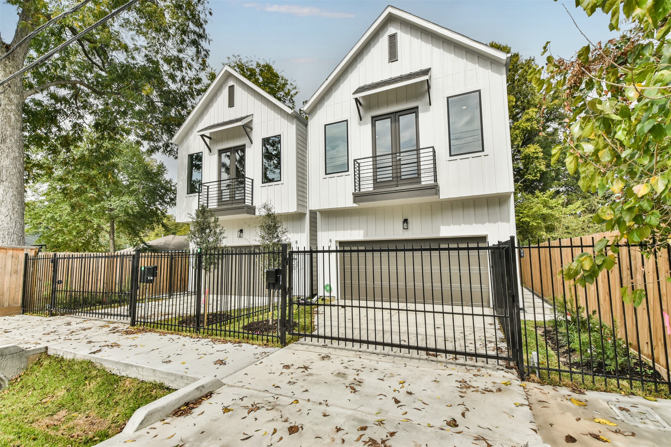 810 Mansfield Street Houston, TX 77091 - Photo 3 of 47