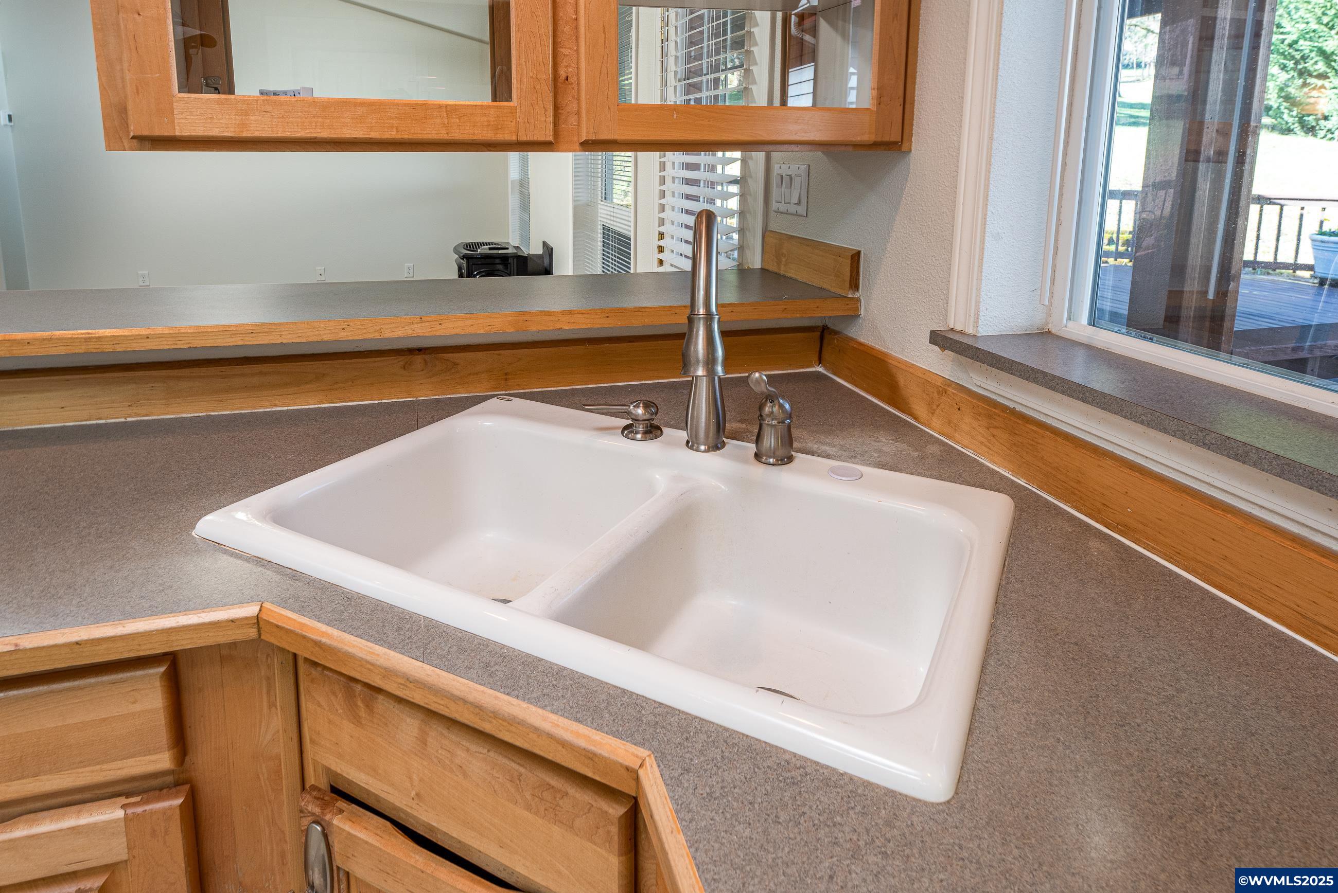 30830 Pineway Road Lebanon, OR 97355 - Photo 14 of 47 Gallery Image 14