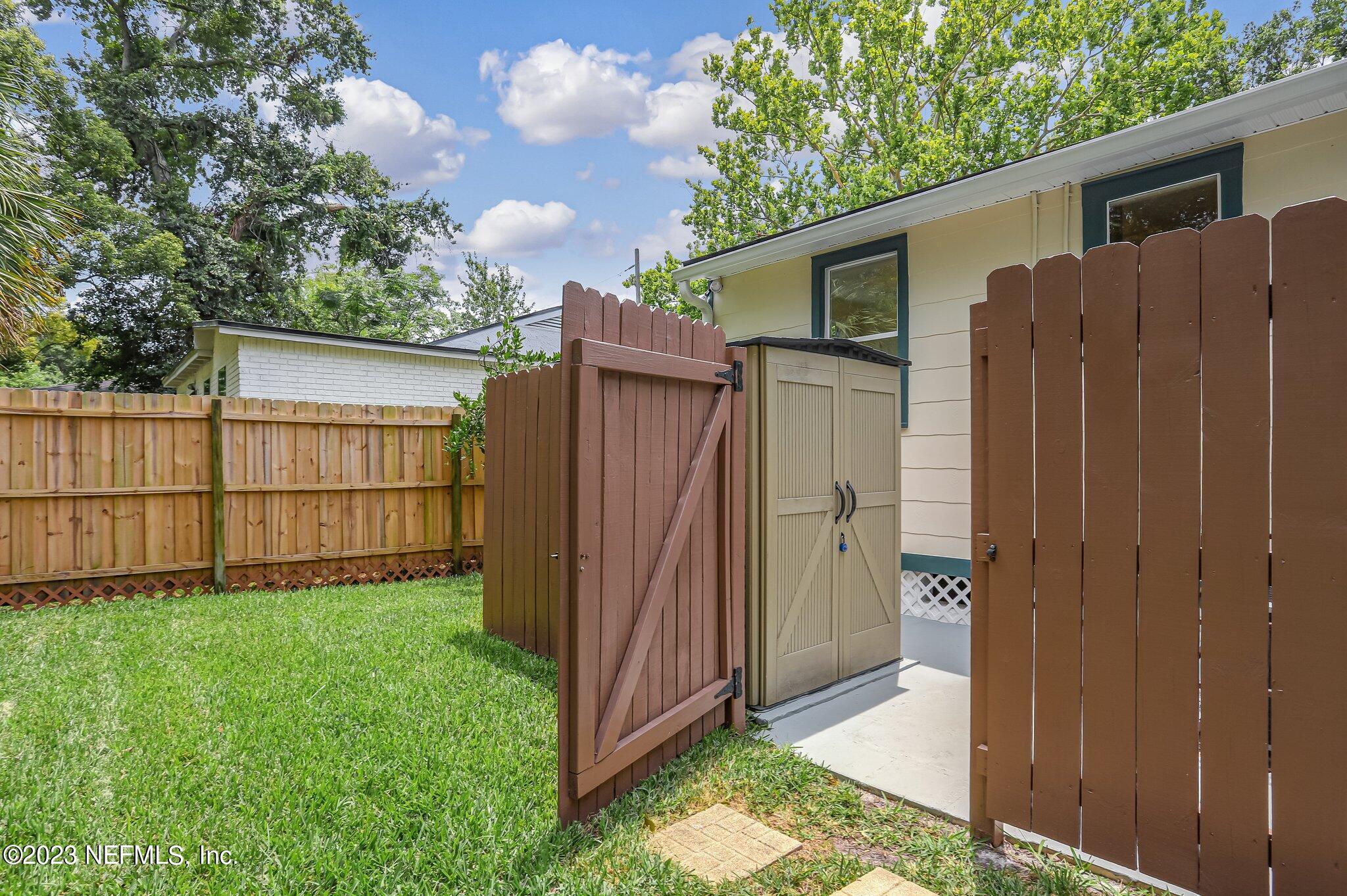 709 Ralph Street Jacksonville, FL 32204 - Photo 42 of 103 storage shed