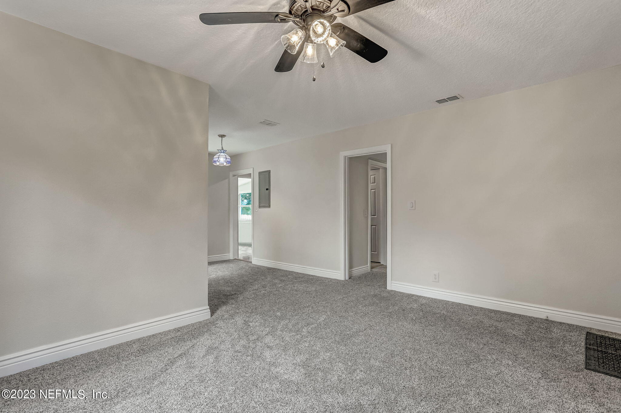 709 Ralph Street Jacksonville, FL 32204 - Photo 8 of 103 living room